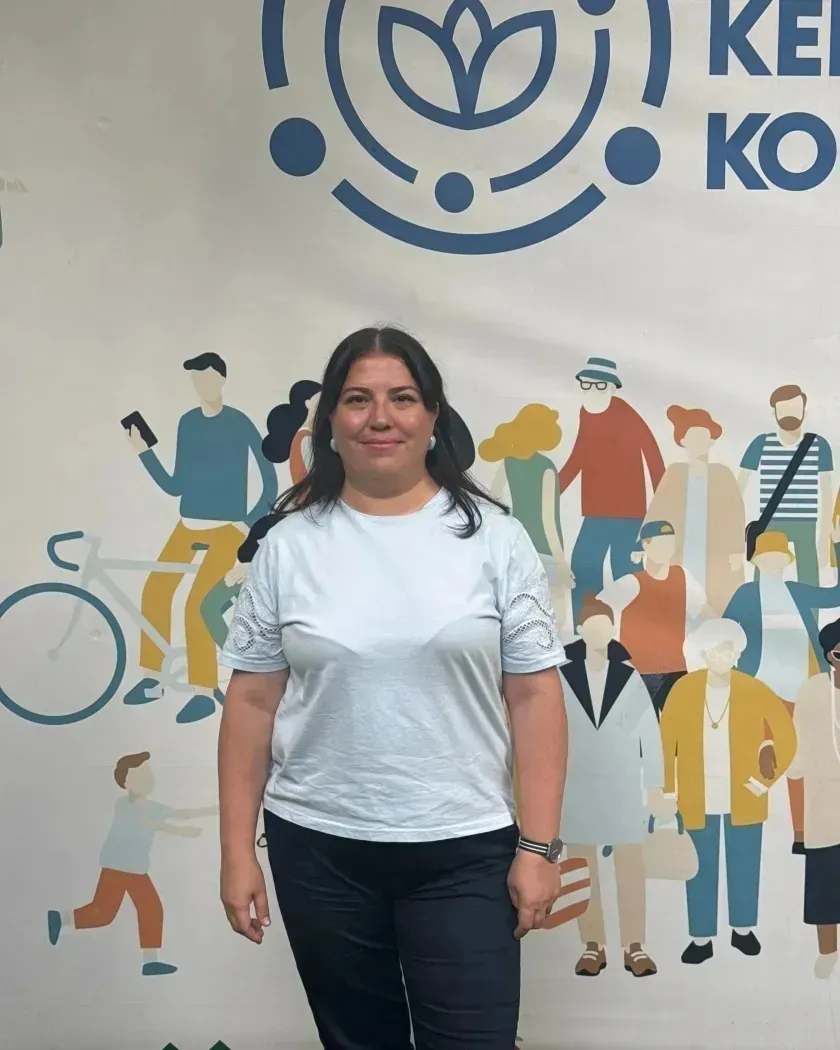 Özge Özyiğit Dİnler